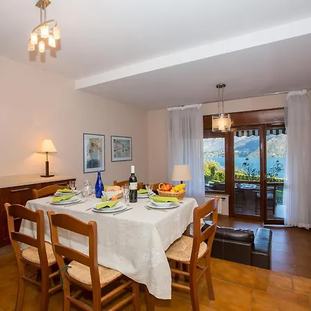 Apartment Azzano Sleeps 6 Pool