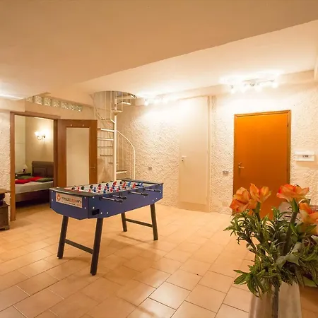 Azzano Sleeps 6 Pool